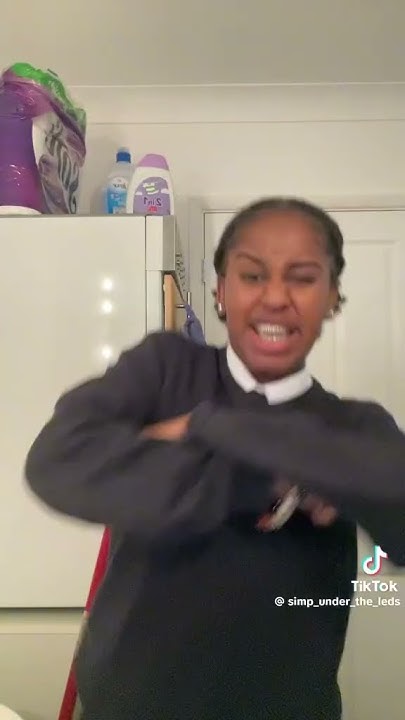 Have You Seen The State Of Her Fanny have u seen the state of her fanny⁉️it smells like poo💩and its focking