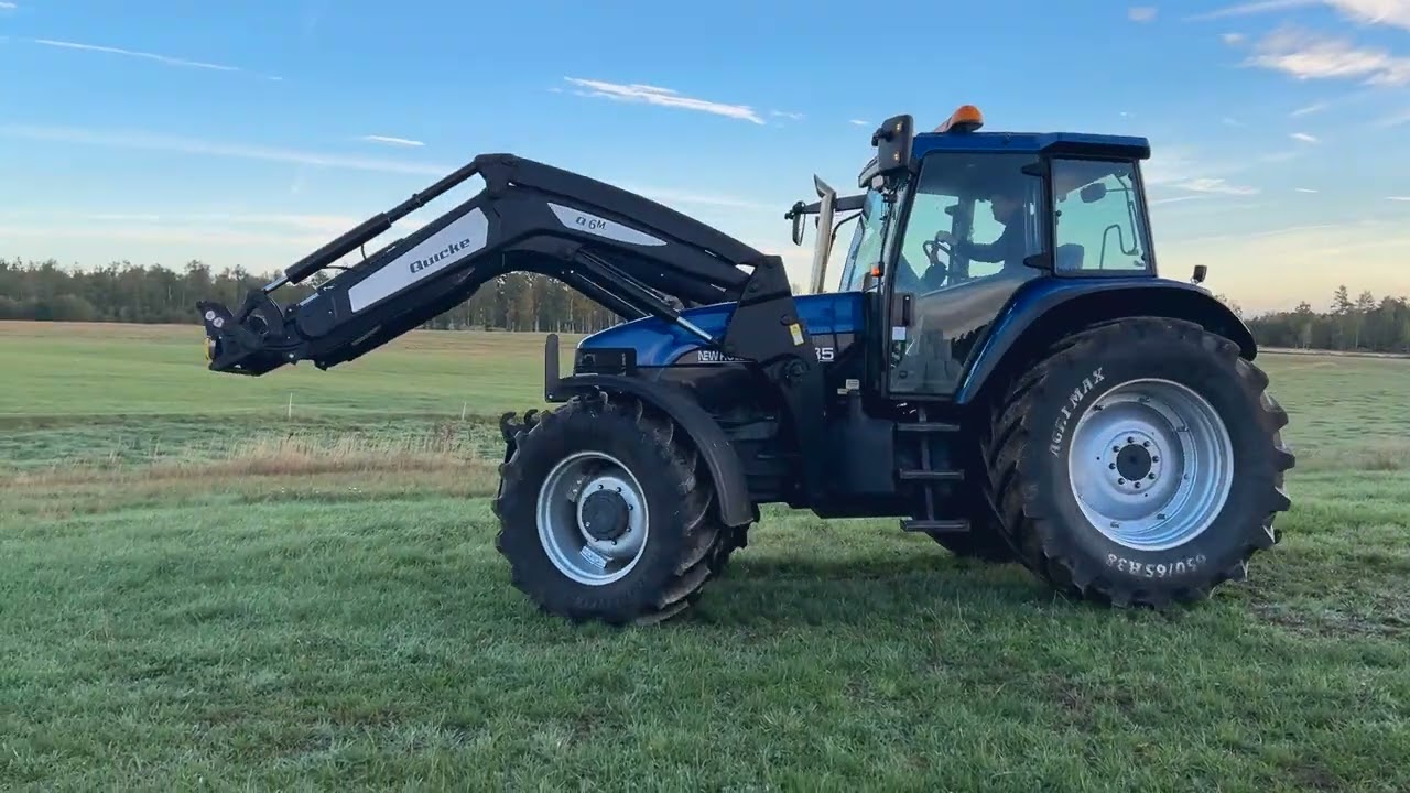 Traktor med Lastare NEW HOLLAND TM135 4WD