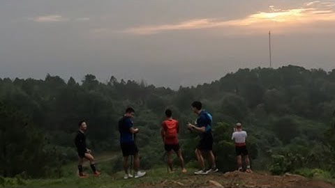 Ascending and Descending Ham Lon 1, Son Son, Hanoi, Vietnam