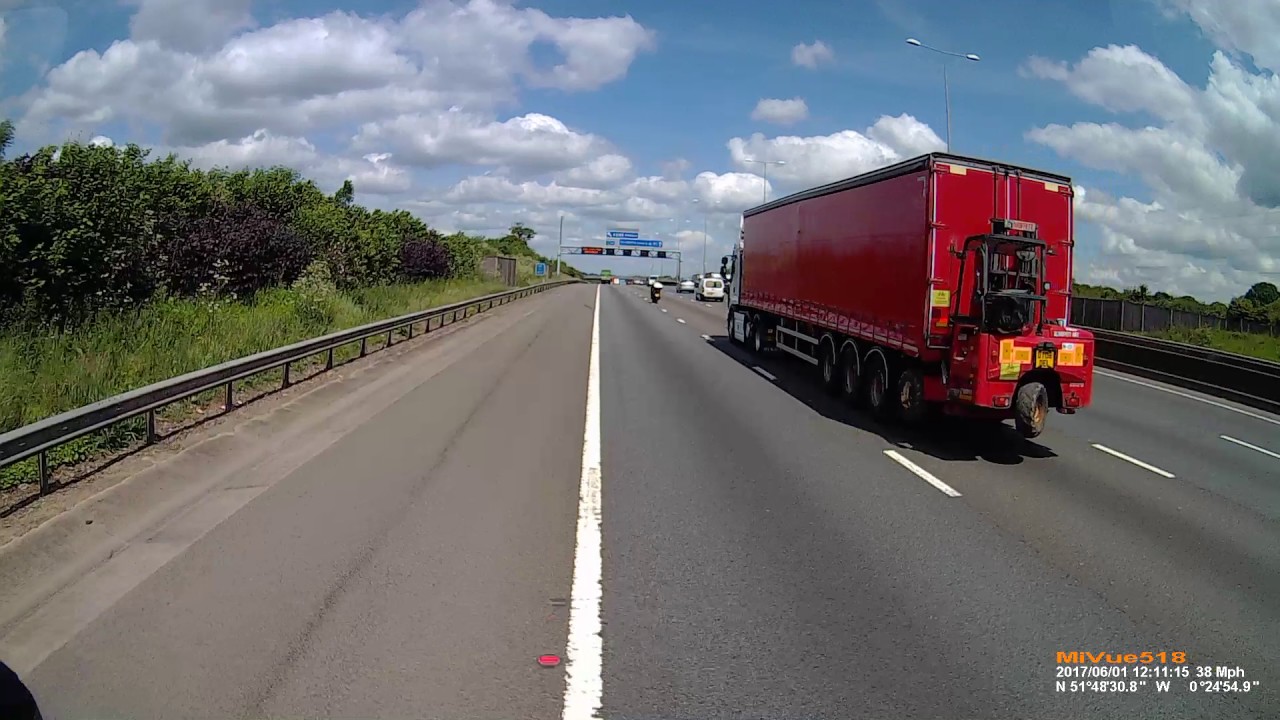 Car pulling straight from hard shoulder M1 YouTube