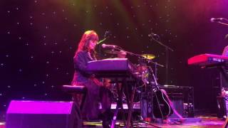 Jessi Colter "Storms Never Last" chords
