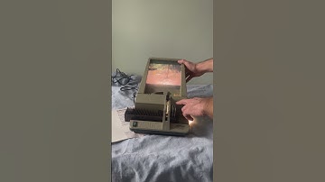 Hahnel DB 500 35mm Slide Projector