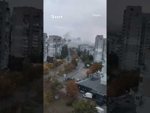 Terrifying moment Russia strikes Ukrainian city of Kherson with rocket barrage #ukraine #ukrainewar
