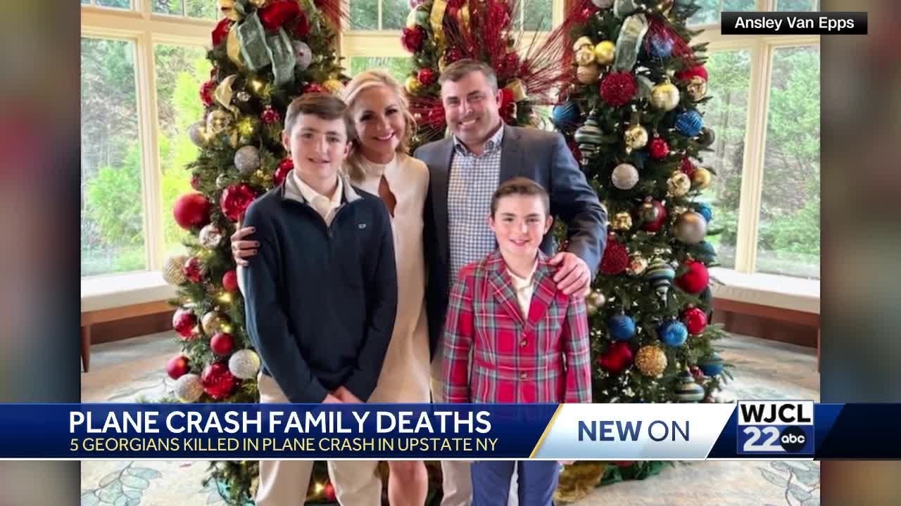 Georgia family of 5 killed in plane crash - YouTube