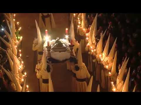Procesión de la Penitente Hermandad de Jesús Yacente