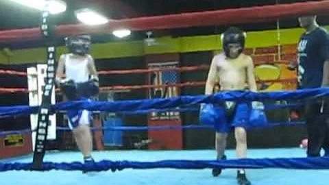 DALIAS PEREZ me young putting work 7 years old