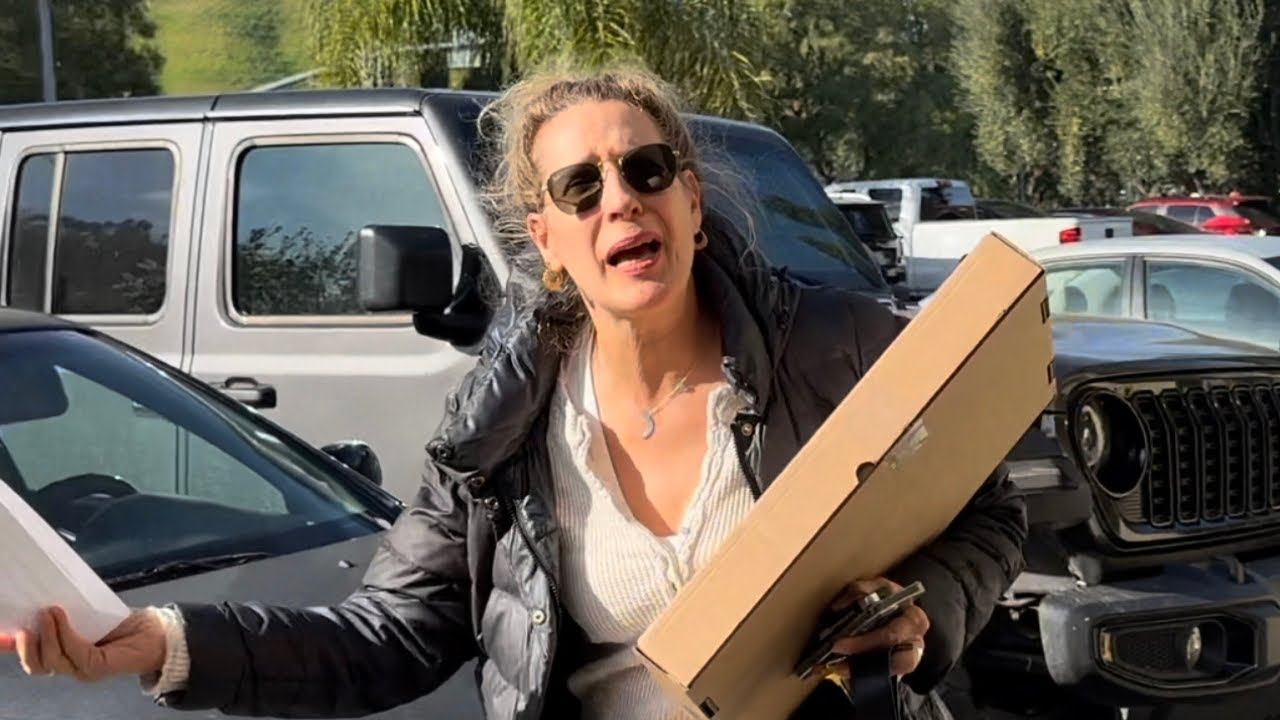 INSANE KAREN ATTACKS man