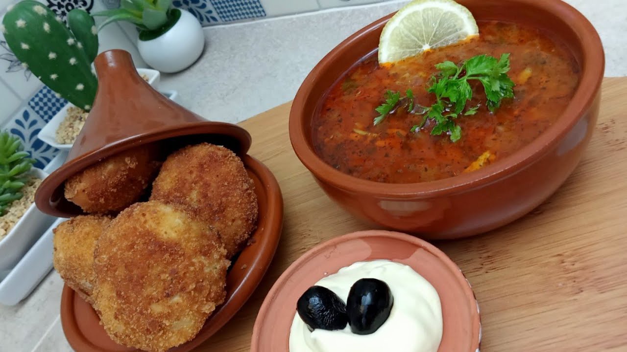 شوربة بلسان العصفور مع كرات البيتزا المقلية بمكون اضافي يخليها جي خفيفة بنة واو Cuisine Kahina Manel