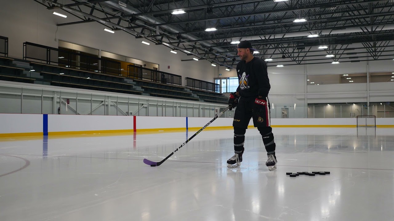 Comment lancer la rondelle de votre revers comme un Pro? en 2022