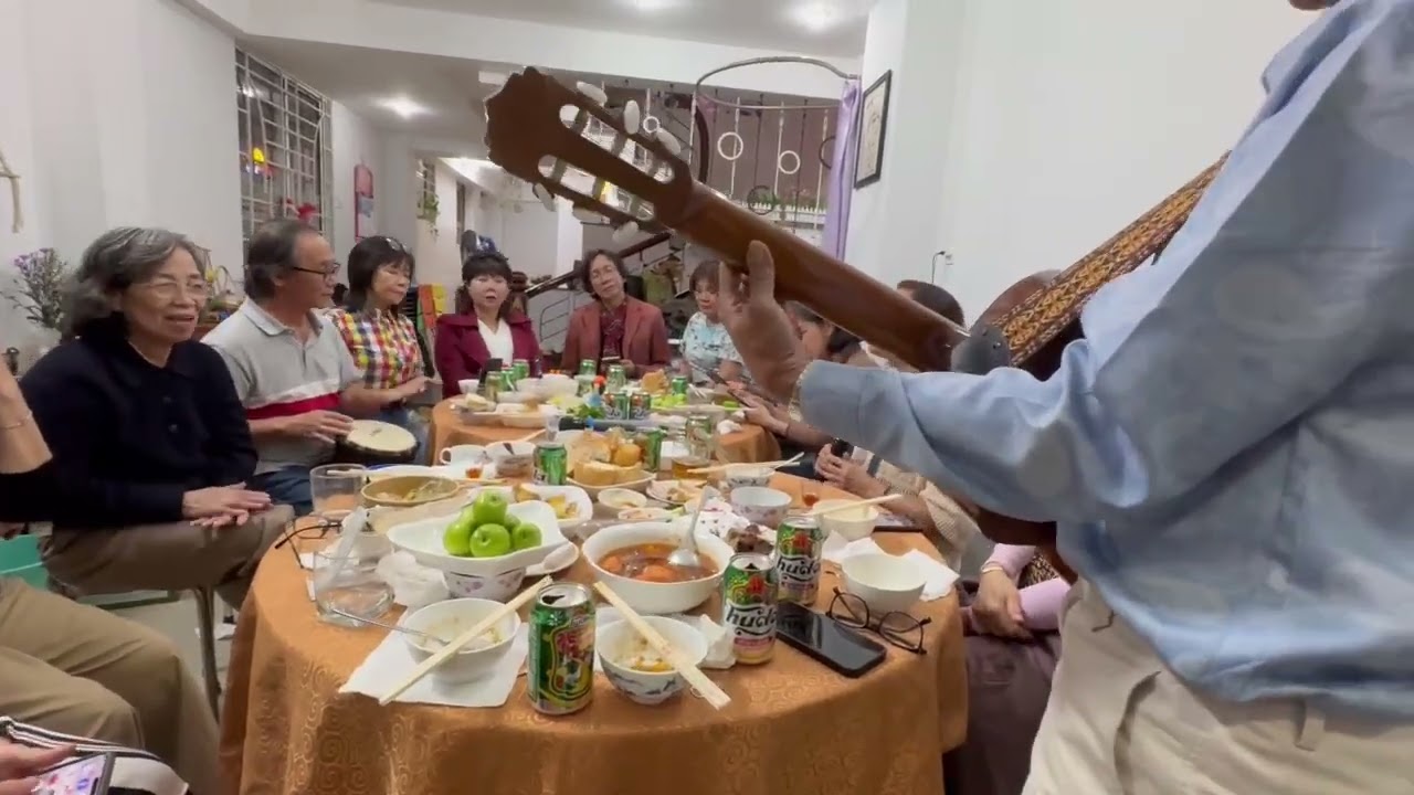 Nhớ Một Chiều Xuân của Nguyễn Văn Đông, Ngâu hát vui cùng các bạn, tại nhà Tuệ Tuyết ❤️🎶🎵🎸