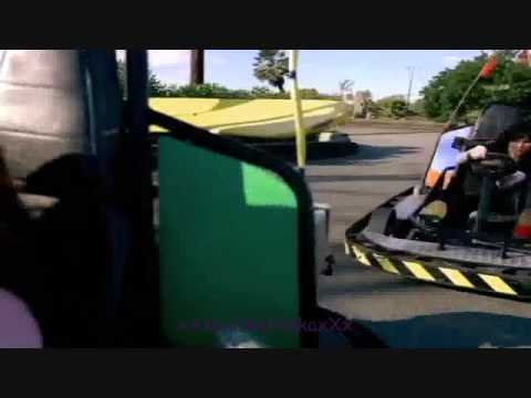 Avril Lavigne - Everything Back But You Music Video