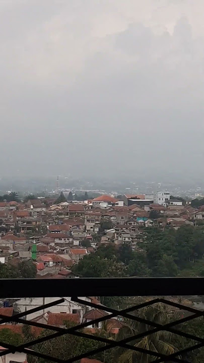 Suasana Kota Bogor di Pagi Hari @Andro Sompie