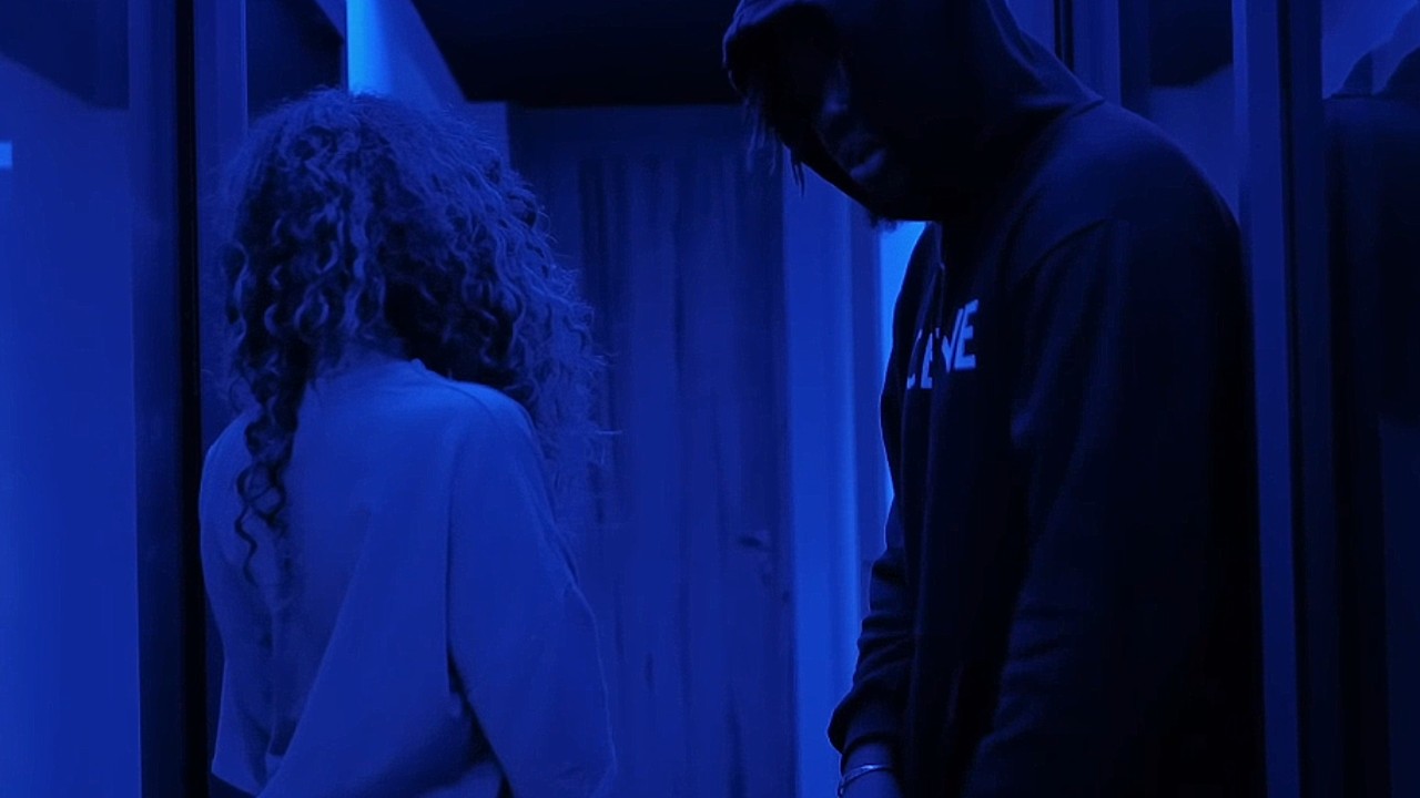 Watch Prod MxAI - La vida (Kaza - Clip visuel) on YouTube Watch Prod MxAI - La vida (Kaza - Clip visuel) on YouTube