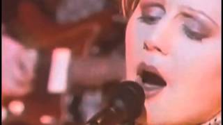 Video thumbnail of "Cocteau Twins- Pink Orange Red- Filmed by the Tube- 1985- Remastered"