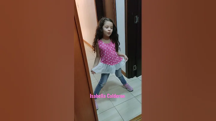 ISABELLA CALDERON