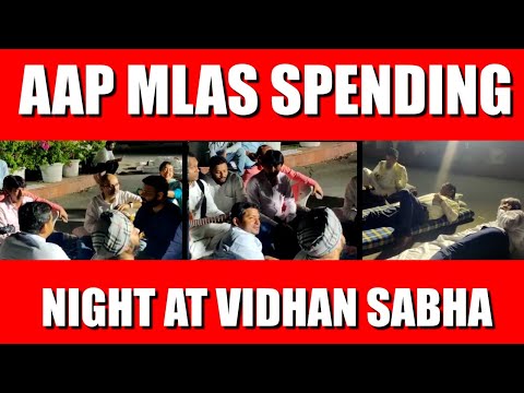 #aap MLAs add some music to their protest at #delhi Legislative Assembly | #india | #news |