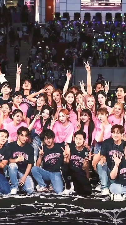 SMTOWN FAMILY π #smtown #aespa, #shinee #nct #redvelevet, #snsd #superjunior,#tvxq, #exo #wayv