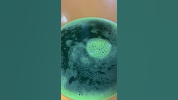 Fresh pandan leaves extract.