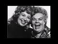 Capture de la vidéo Beverly Sills On Recording "Maria Stuarda" With Eileen Farrell (1971)