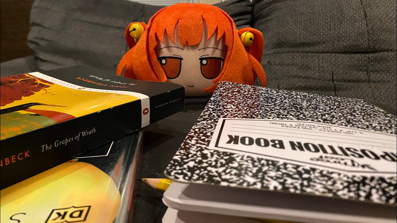 Kosuzu’s homework. 📓📚