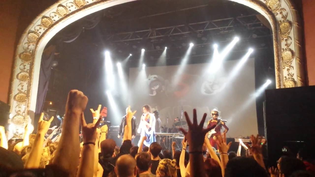 The Hero of Rhyme - Starbomb live in Toronto