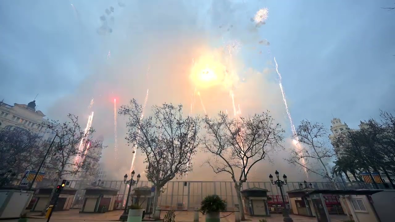 Terremoto Mascletà For The Despertà 2022 - A Real Ear-Smasher