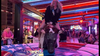 Brunette Girl in Blue Dress Ride on Benidorm Mechanical Bull 🐂 | Bull Riding 4K