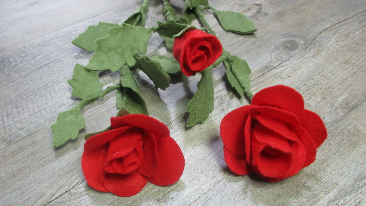 Diy how to make felt roses tutorial come realizzare rose con gambo in feltro Pasqua Easter idea