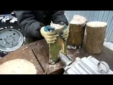 Машина колоть дрова