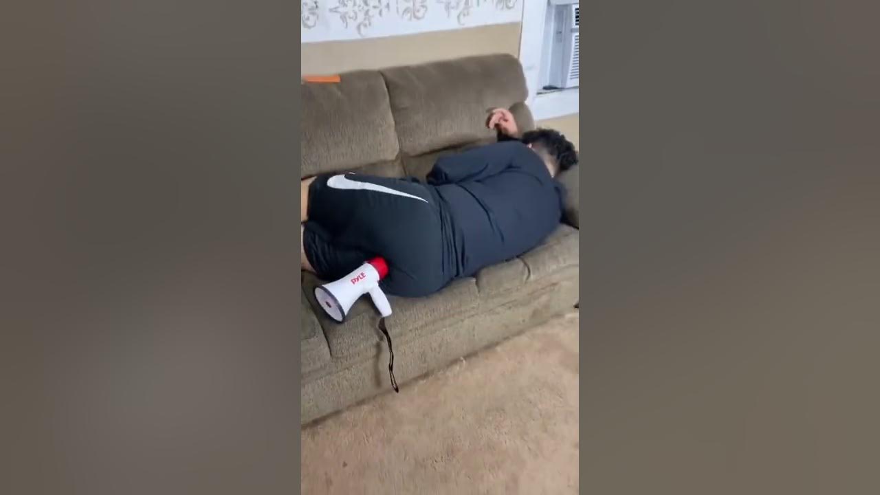 MICROPHONE FART PRANK 😂 #shorts
