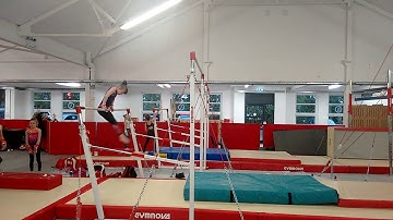 Victoria , giants on A bars