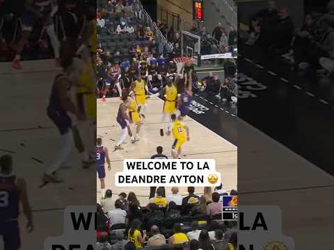 Deandre Ayton protecting the rim!