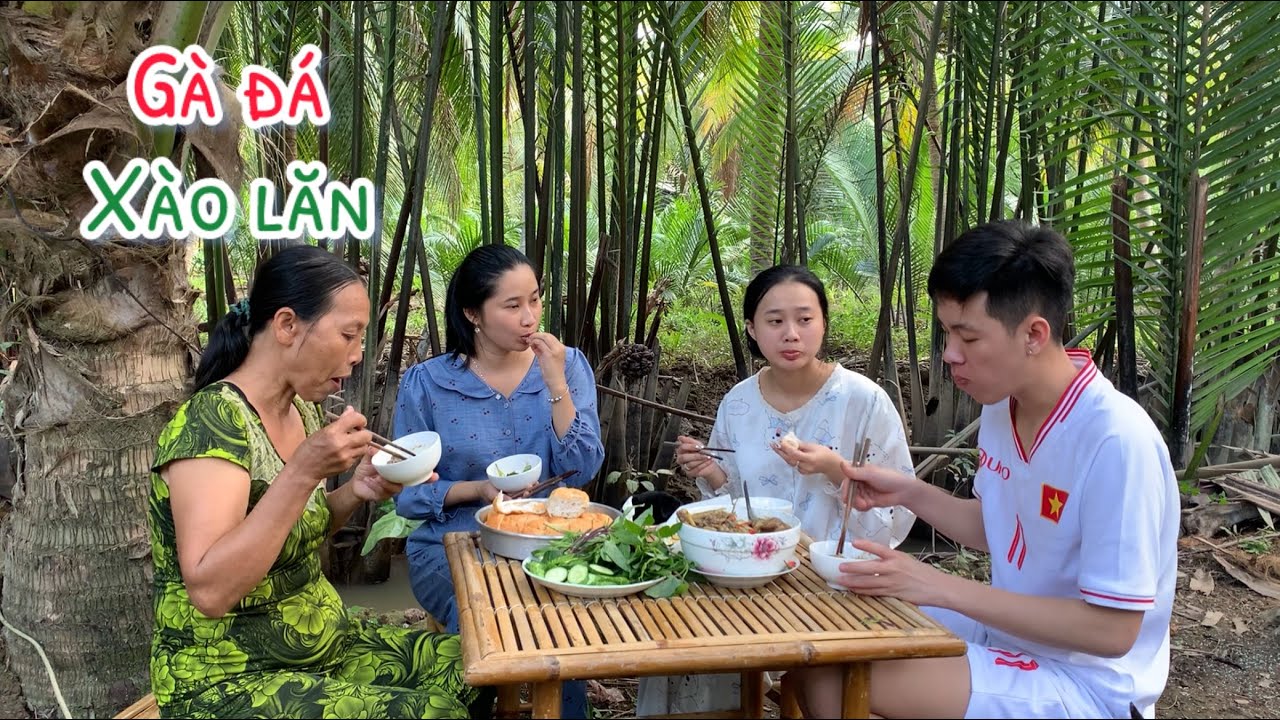 Dung Làm Gà Xào Lăn Đãi Huy Trở Về Sau 3 Năm Làm Ở Nhật - Em Gái Quê