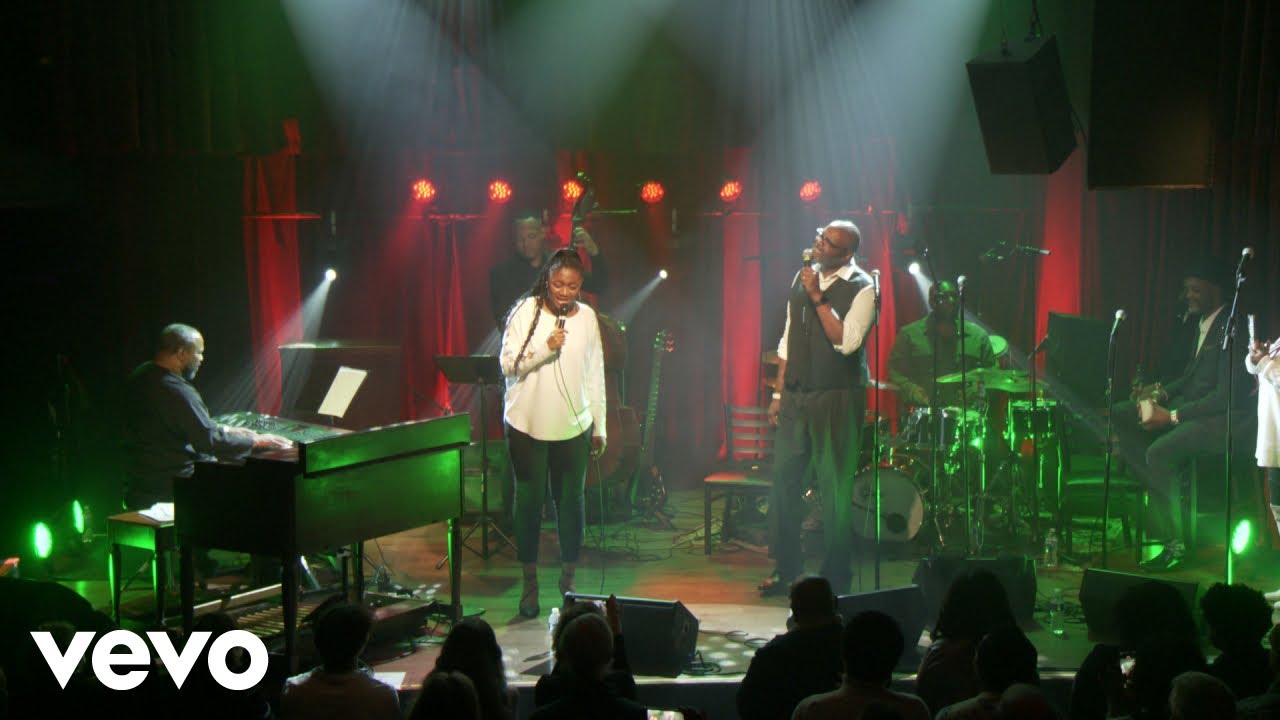Samara Joy - The Christmas Song (Live At Ardmore Music Hall / 2022) ft. Antonio McLendon Samara Joy - The Christmas Song (Live At Ardmore Music Hall / 2022) ft. Antonio McLendon