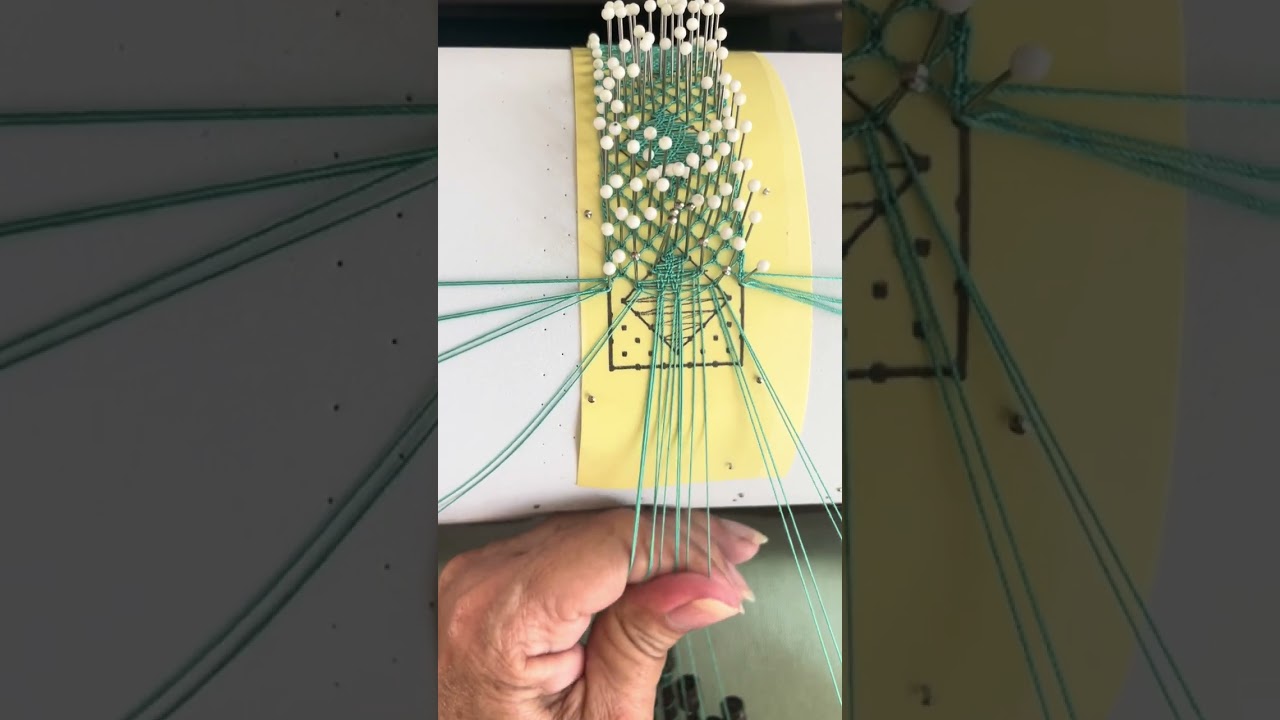 Diamante con punto cruzado