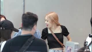 190516 BLACKPINK 블랙핑크 CHAELISA MOMENTS  -  INCHEON AIRPORT