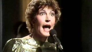 HELEN REDDY - "ANGIE BABY" - TOP OF THE POPS LIVE (1981) chords