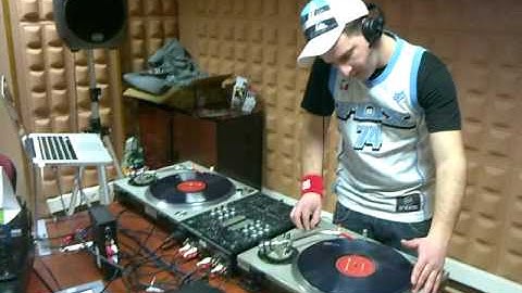 TONNY BEAT RADIO CONTADERO SET TECHNO HARDGROOVE PART 3 Granada 12 3 11