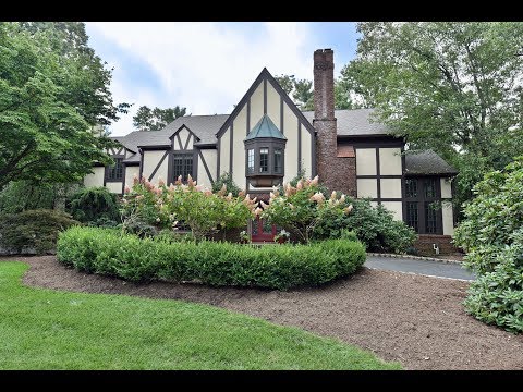 44 Knollwood Road, Upper Saddle River, NJ home video tour