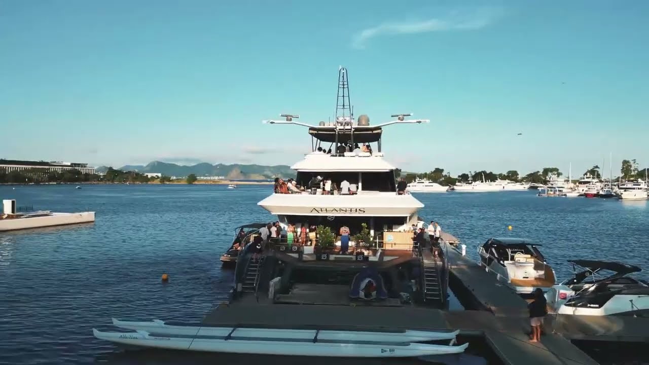 Sunboats | Atlantis Grand SC 120 - O maior Yacht Catamarã da Am[erica Latina