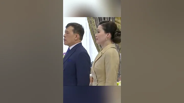 蘇提達王後地位飆升，接受文武百官匍匐跪拜，享受泰王同等待遇 - 天天要聞