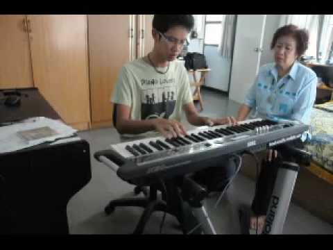 ตองพี & คุณแม่ - อิ่มอุ่น
