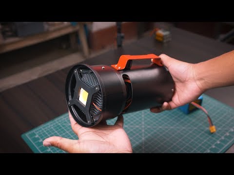 Video: Mga Ilaw Ng Nabigasyon: 10-50W At 100-200W LED Na Mga Rechargeable Na Flashlight, 500W Halogen Panlabas Na Flashlight At Iba Pang Mga Modelo Ng Wattage