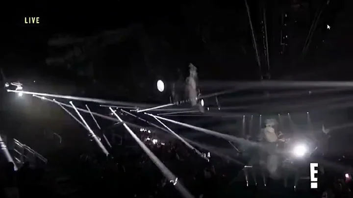 Christina Aguilera performance at Peoples Choice A...