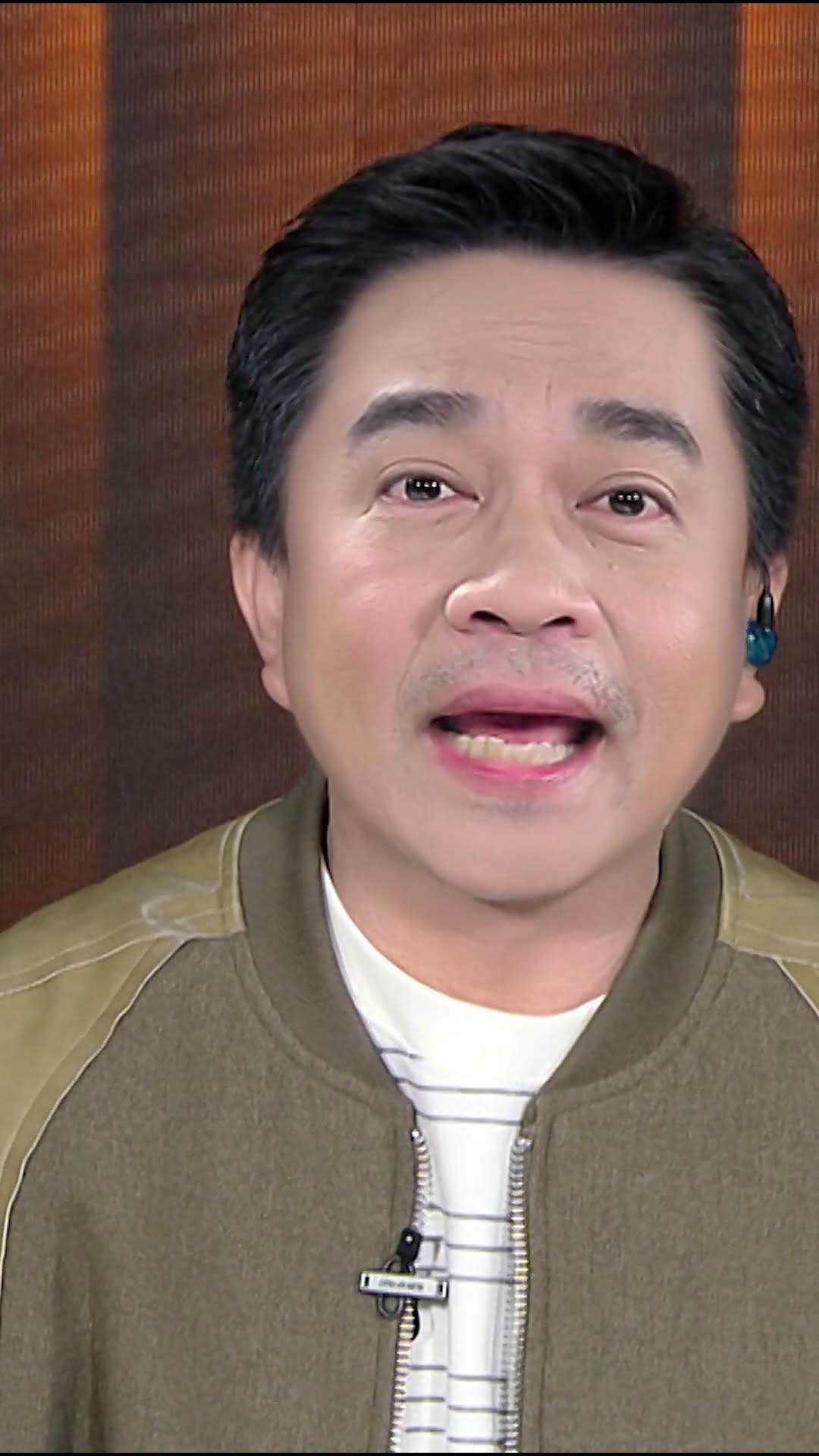 จะไม่รู้ได้ไง ก็ป๋าอยู่อีกข้าง #Faceoffแฝดคนละฝา