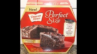 In this video, we prepare and then review the duncan hines perfect
size chocolate lover’s cake frosting mix. it was $2.24 at walmart.
includes cak...