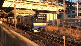 【総武快速線】初日の出に照らされるE235系1000番台西船橋駅通過！！【ジョイント音/高速通過】