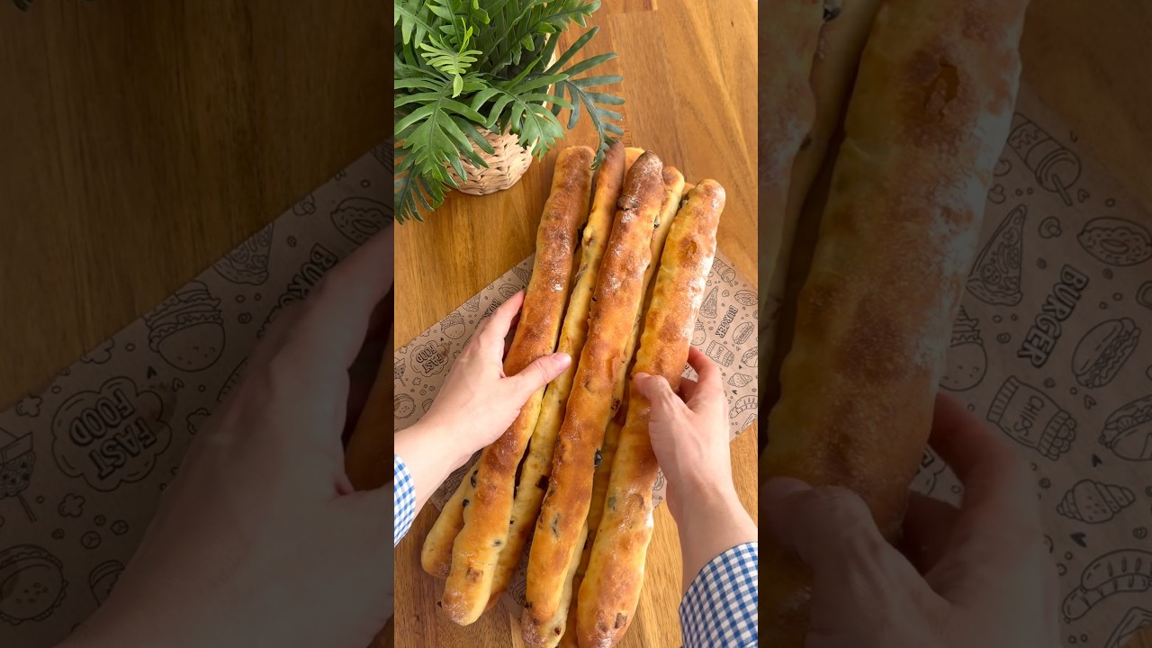 KURU DOMATESLİ,ZEYTİNLİ EKMEK ÇITIRLARI,YAPIMI ÇOK KOLAY,tarifi yorumda 👇 #ekmek #breadrecipe KURU DOMATESLİ,ZEYTİNLİ EKMEK ÇITIRLARI,YAPIMI ÇOK KOLAY,tarifi yorumda 👇 #ekmek #breadrecipe