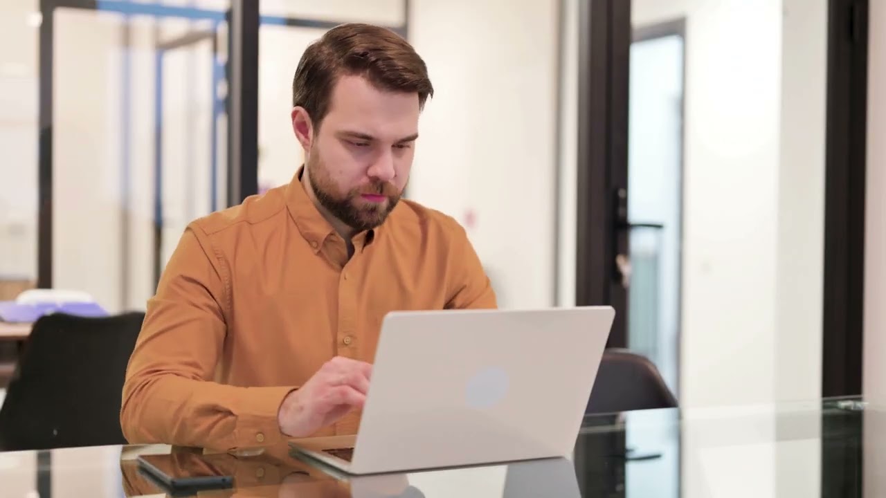 How to Fix Typos Fast: Windows 11 Spell Check & Autocorrect Setup