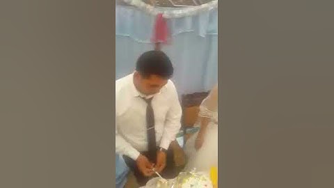 Η νύφη κάνει ''μαγκιές'' και αρπάζει .... μάπες!!
